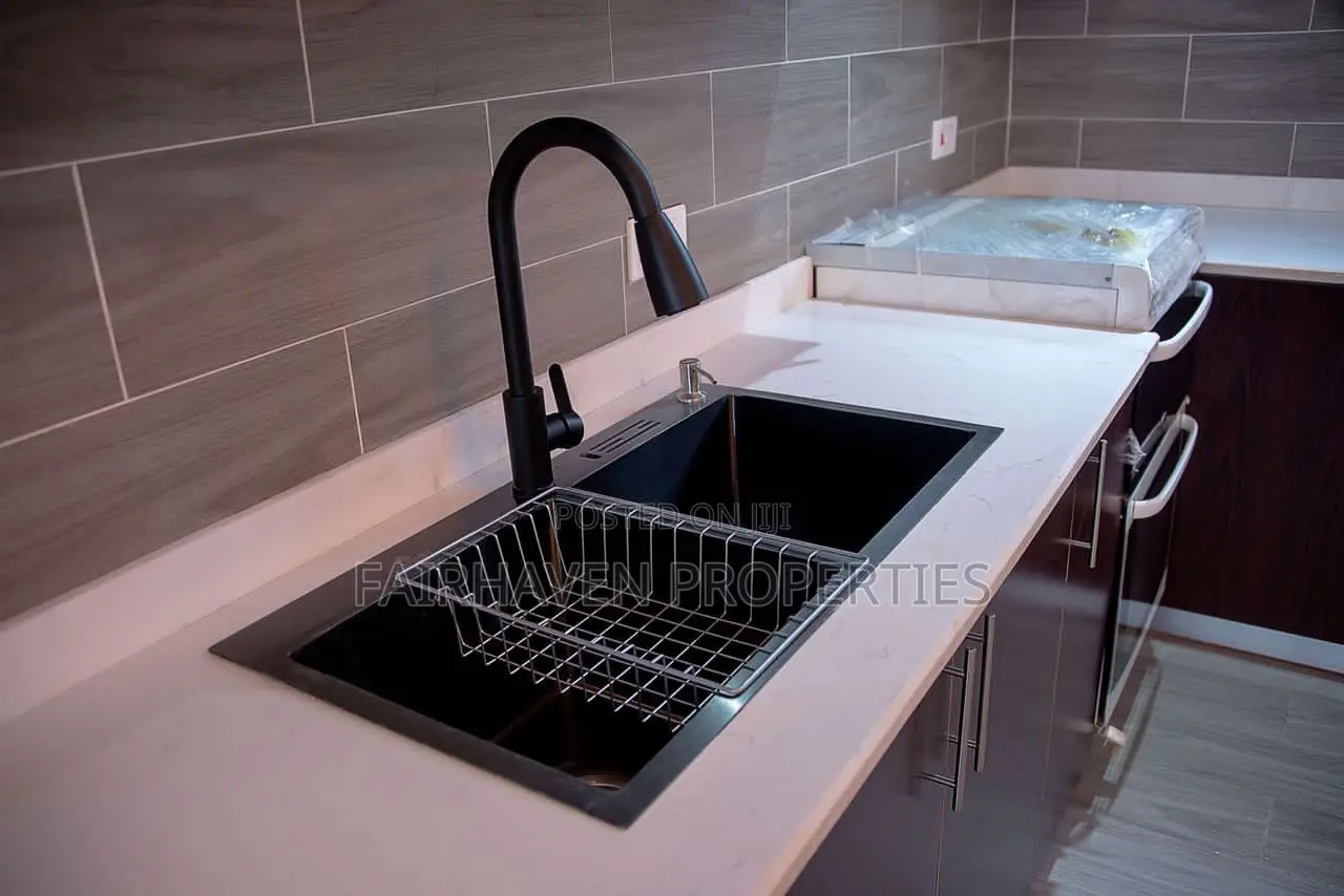 3bdrm House in Oyarifa for sale