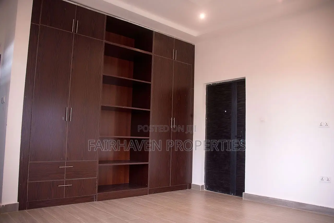 3bdrm House in Oyarifa for sale