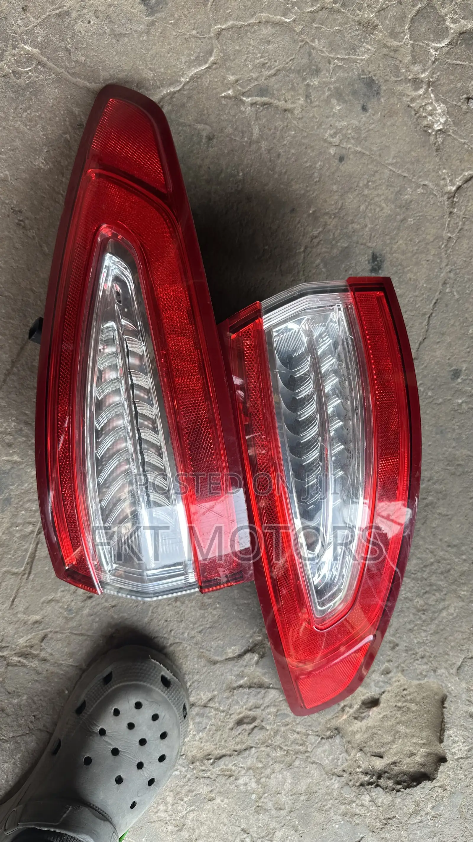 Ford Fusion Headlights/Taillights ,2014,2015,2016,2017,2018