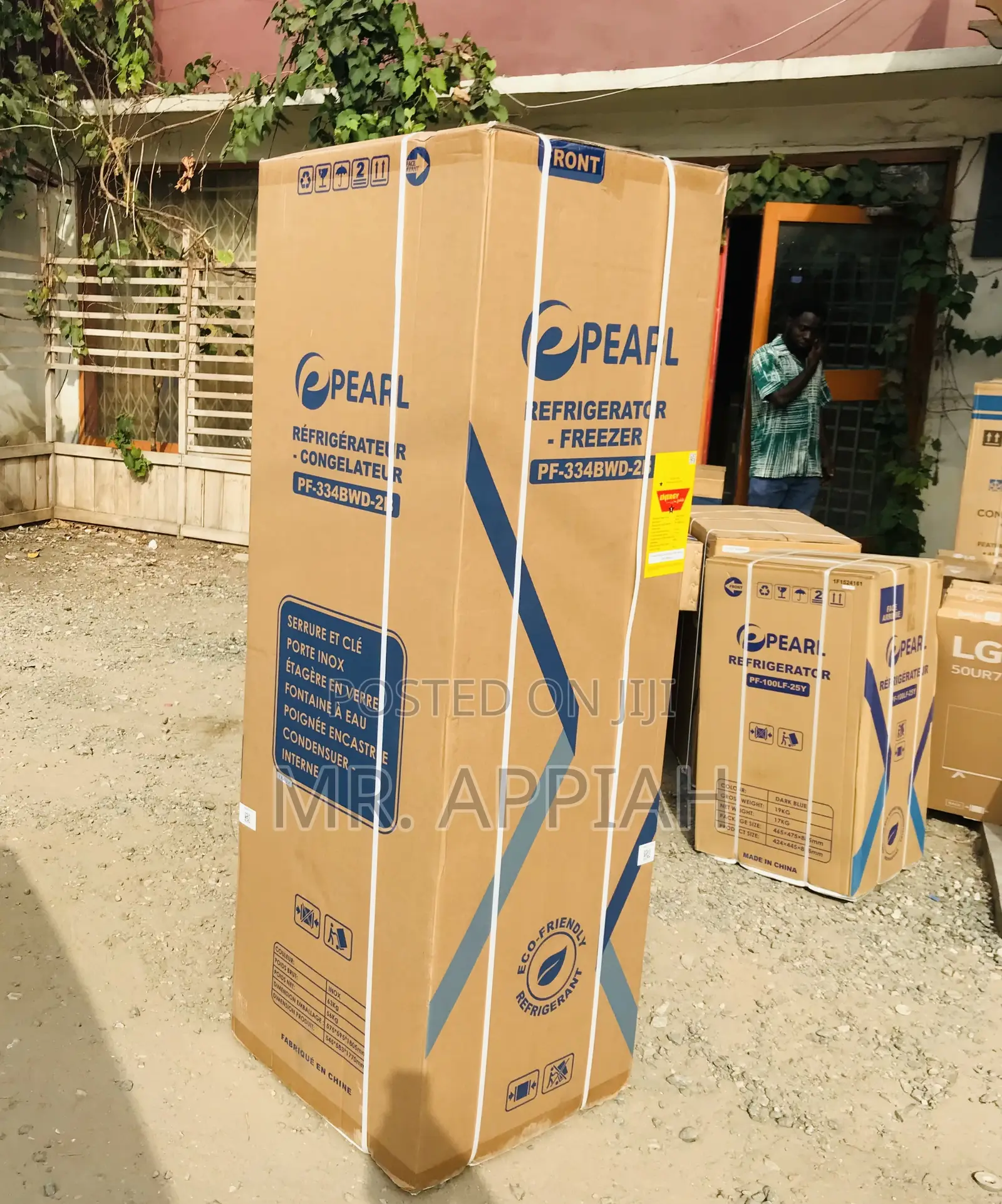 Efficient Cooling Pearl Pf-334bwd Bottom Freezer Fridge.