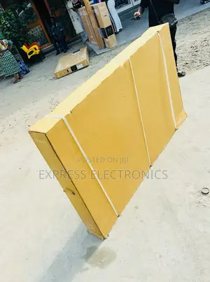 UHD Smart 75CU7000 Samsung Television
