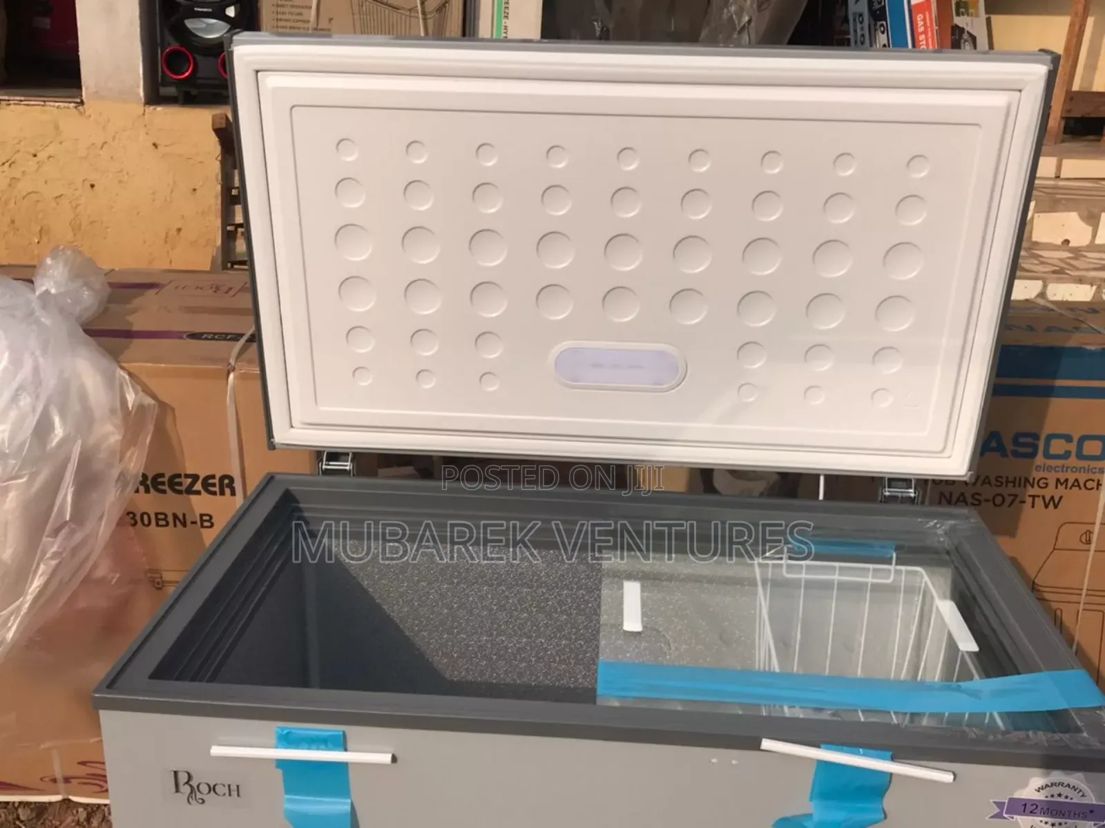 Roch Chest Freezer 200 L (Rcf-230-B)