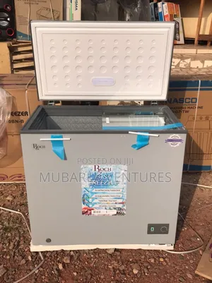 Roch Chest Freezer 200 L (Rcf-230-B)