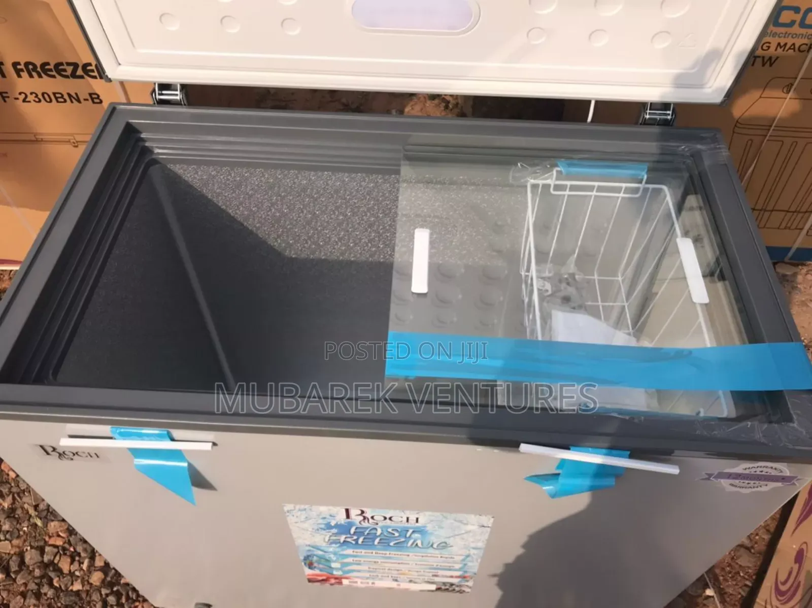 Roch Chest Freezer 200 L (Rcf-230-B)