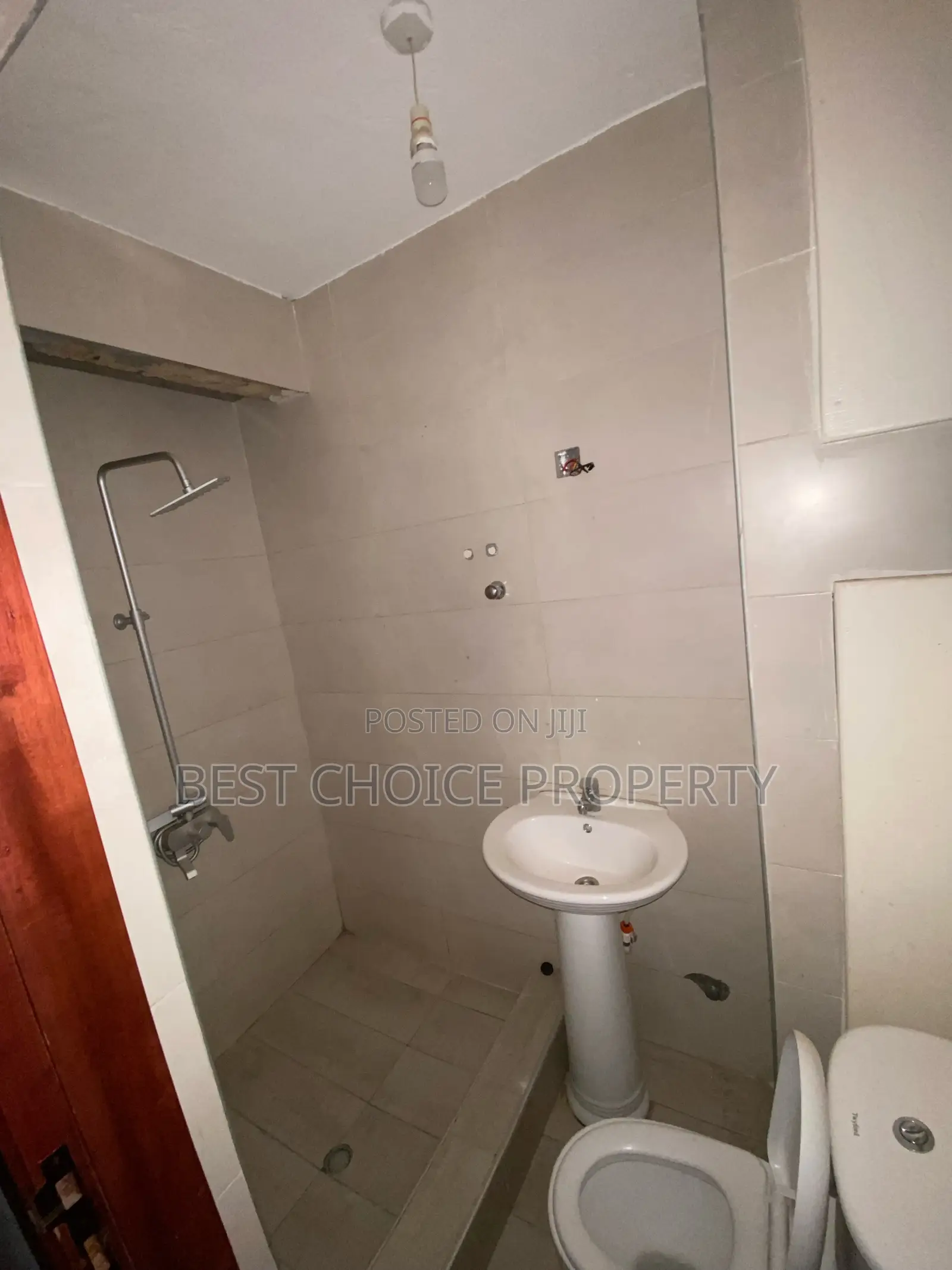 2bdrm Apartment in Adenta Commandos for rent