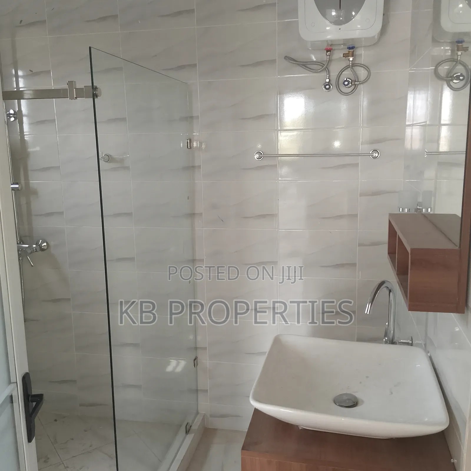 3bdrm House in Kb Properties, Spintex for sale