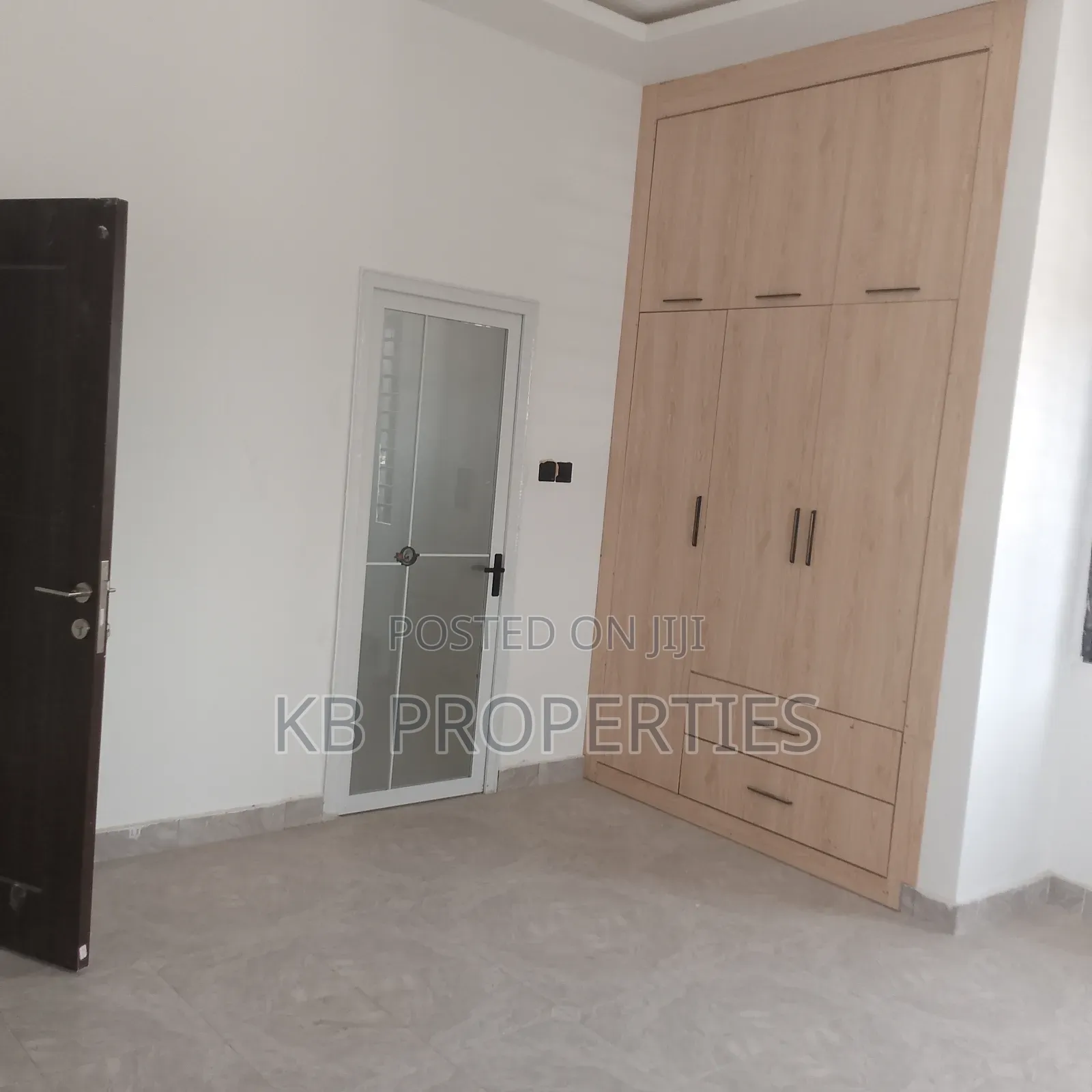 3bdrm House in Kb Properties, Spintex for sale