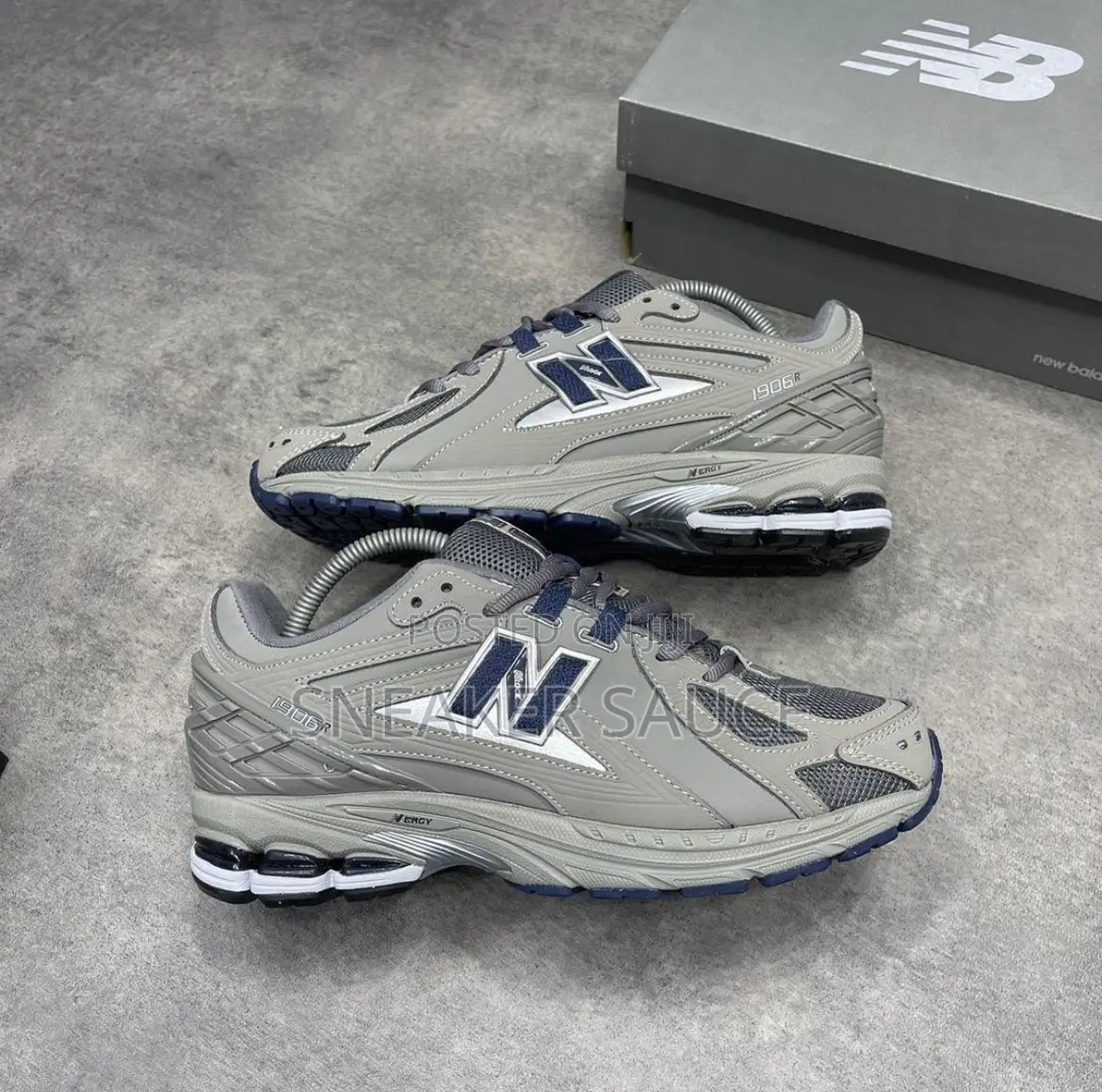 New Balance 530r