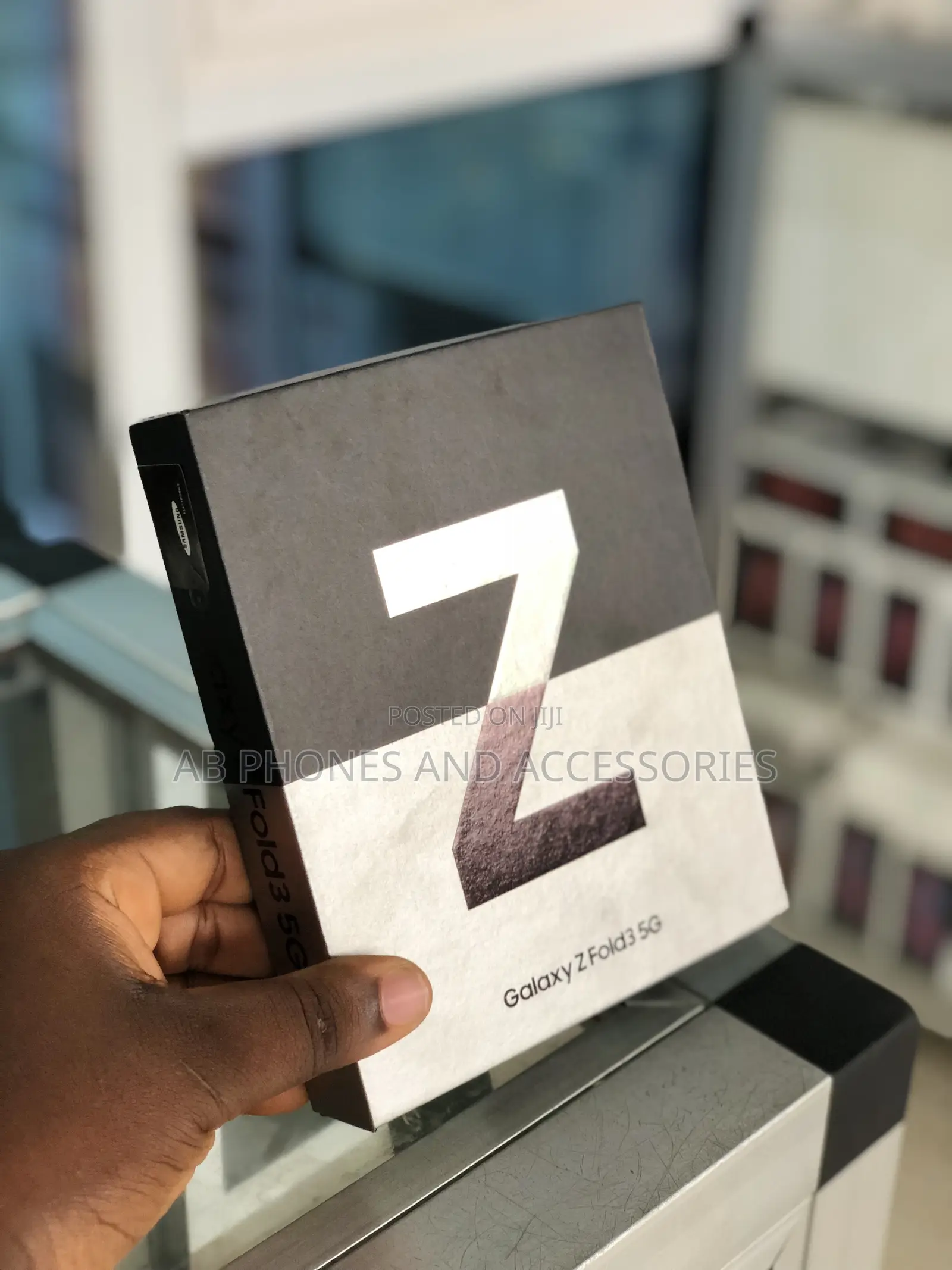 New Samsung Galaxy Z Fold3 5G 256 GB Silver