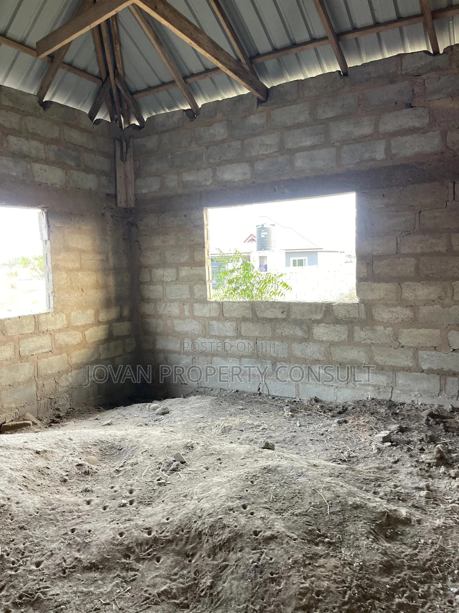 3bdrm House in Ayikai Doblo, Amasaman for sale