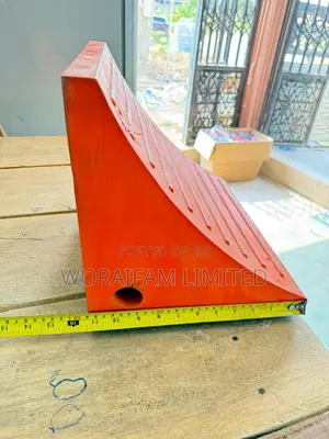 Wheel Chocks For Heavy Duty Vehicles