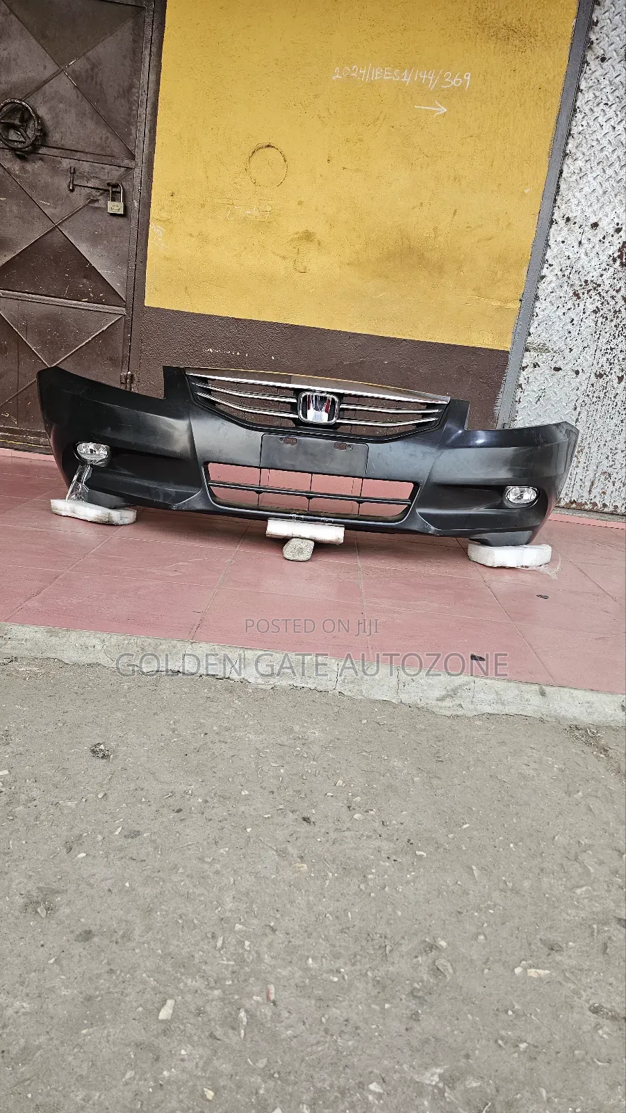 Honda Accord 2010 to 2011front Bumper Complete