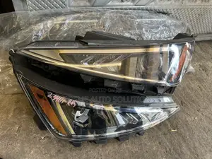 Hyundai Elantra 2020 Headlights
