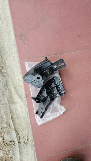 Honda HRV 2015 to 2020 Grill Bracket and Holders Set