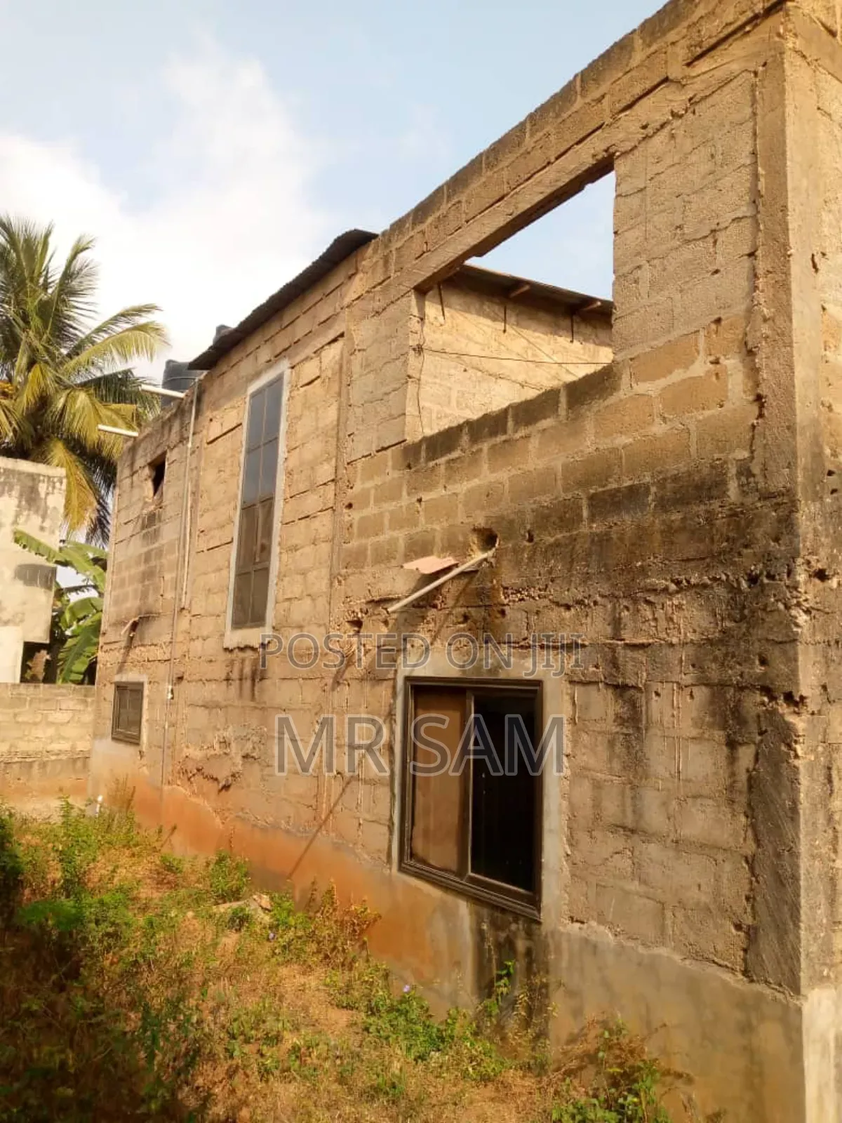 5bdrm House in Sam Properties, Weija for sale