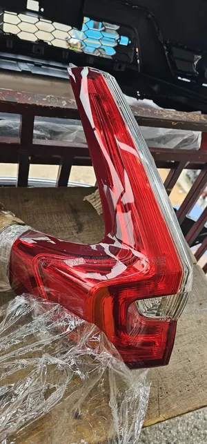 Honda CRV 2017 to 2019 Taillight Pair