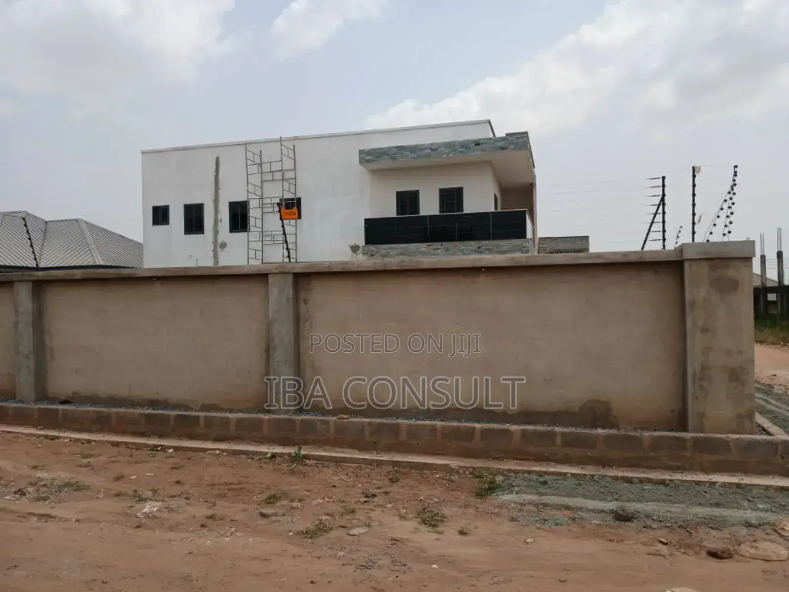 4bdrm House in Amrahia Adenta for sale