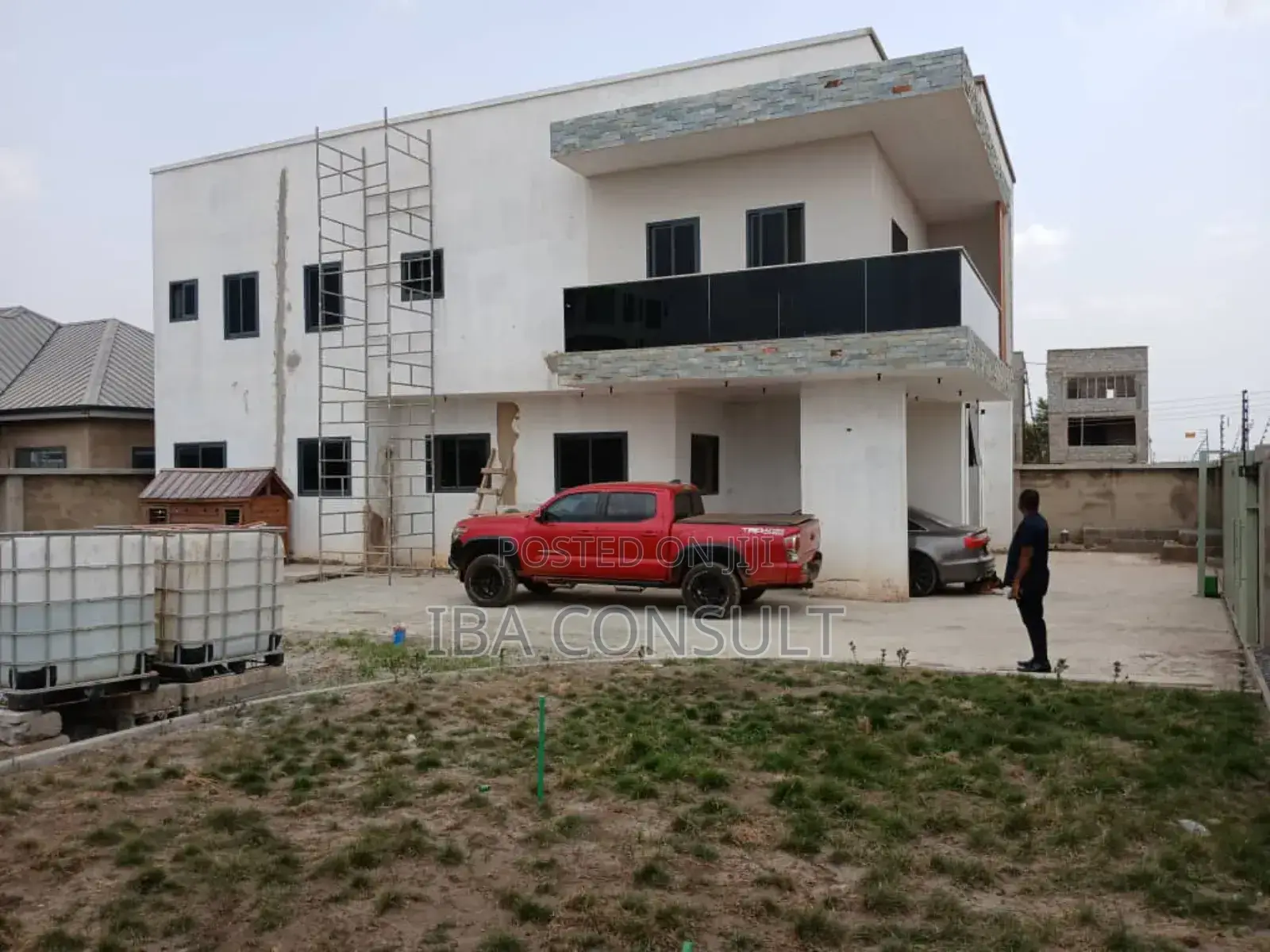 4bdrm House in Amrahia Adenta for sale