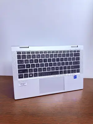Laptop HP EliteBook 830 G8 16GB Intel Core i7 SSD 512GB