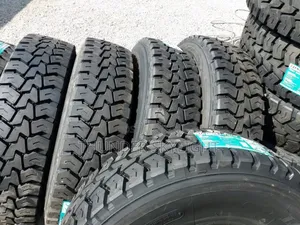 13r22.5 All Terrain Rough Tire Longmarch Lm328