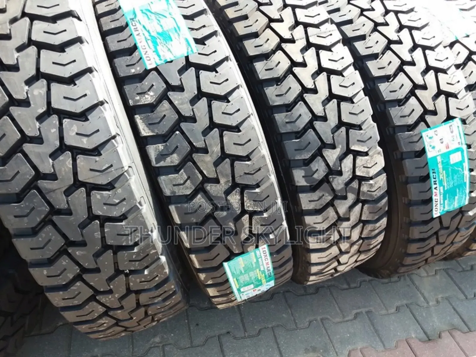13r22.5 All Terrain Rough Tire Longmarch Lm328