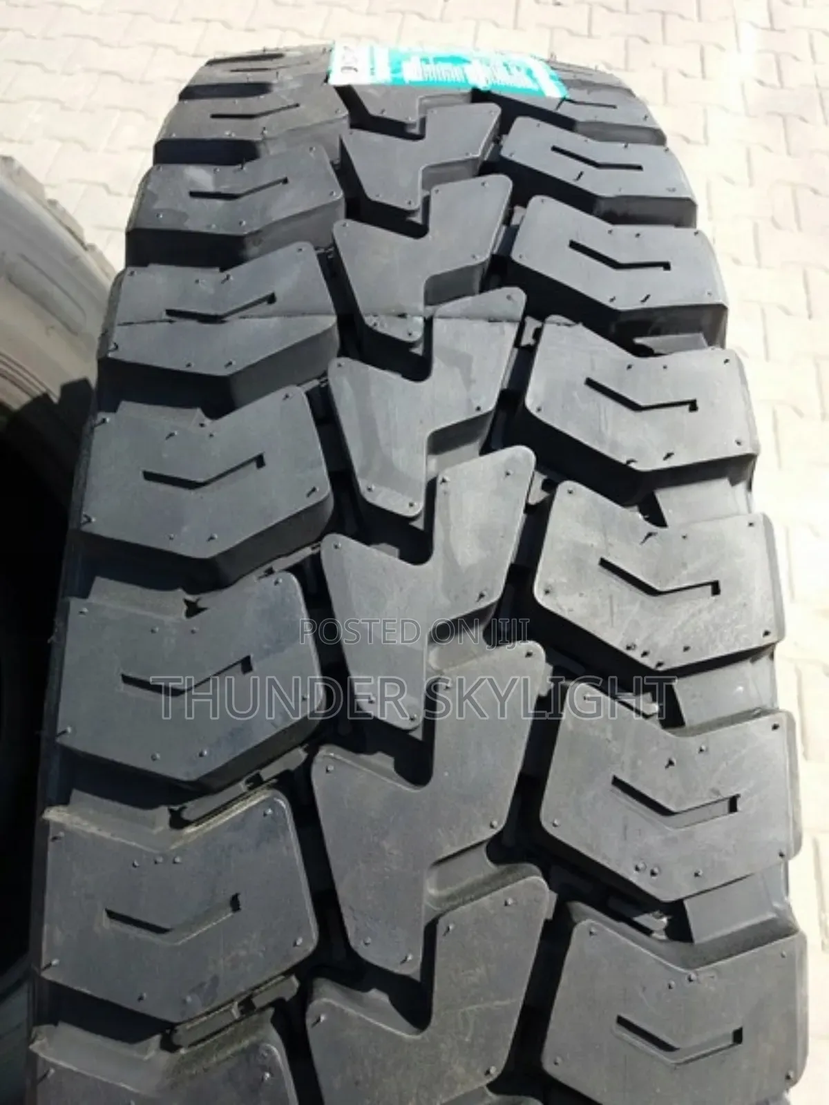 13r22.5 All Terrain Rough Tire Longmarch Lm328