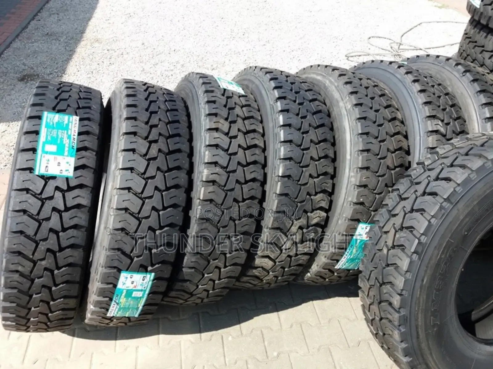 13r22.5 All Terrain Rough Tire Longmarch Lm328