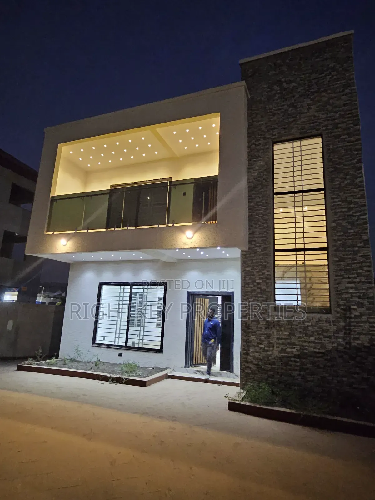 4bdrm House in Rightkey, Kumasi Metropolitan for sale