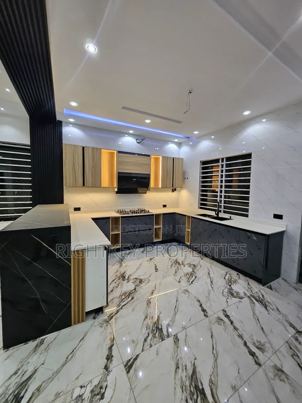 4bdrm House in Rightkey, Kumasi Metropolitan for sale