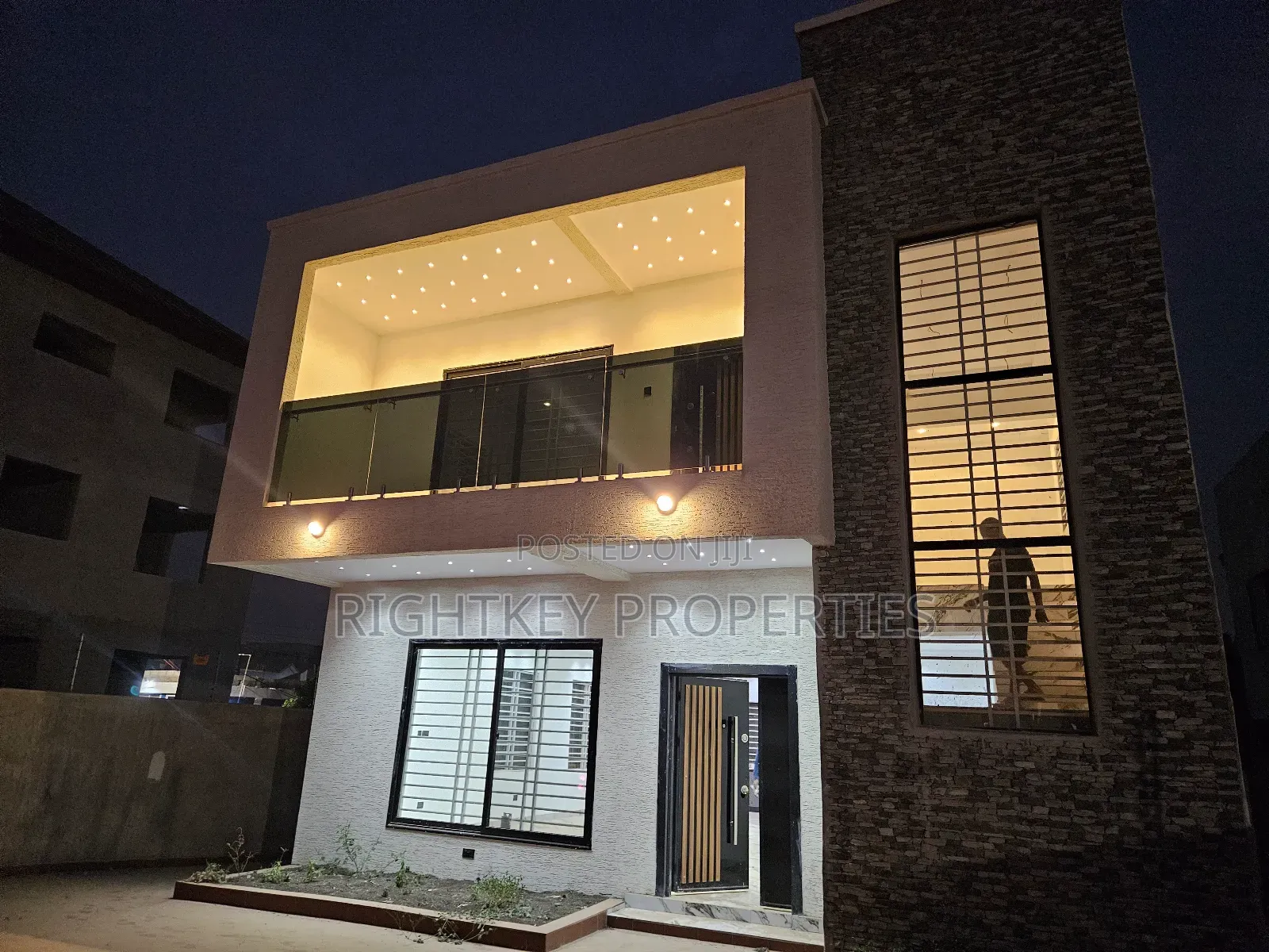 4bdrm House in Rightkey, Kumasi Metropolitan for sale