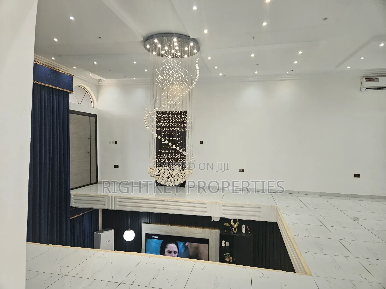 6bdrm Duplex in Rightkey, Kumasi Metropolitan for sale
