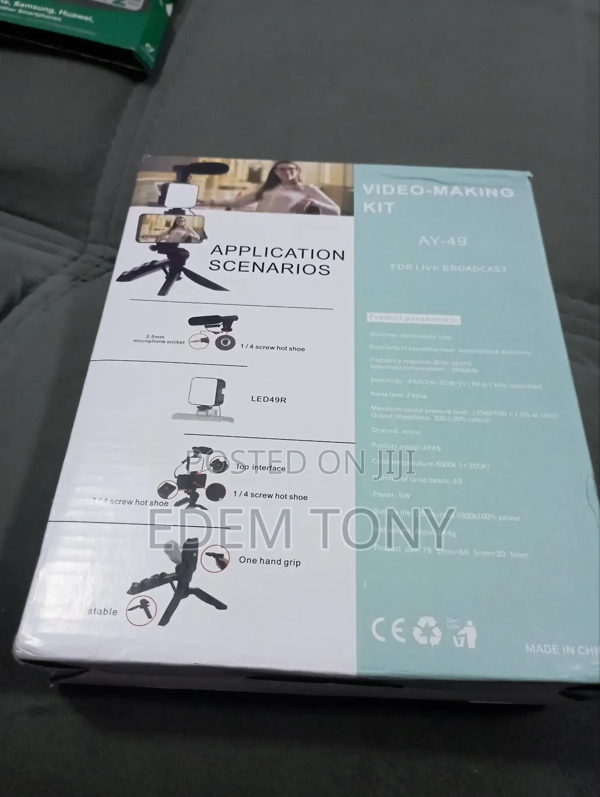 Vlogging Kit- With Mic Light