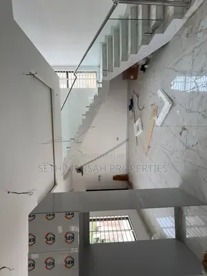 4bdrm House in Skm Property, West Legon for rent