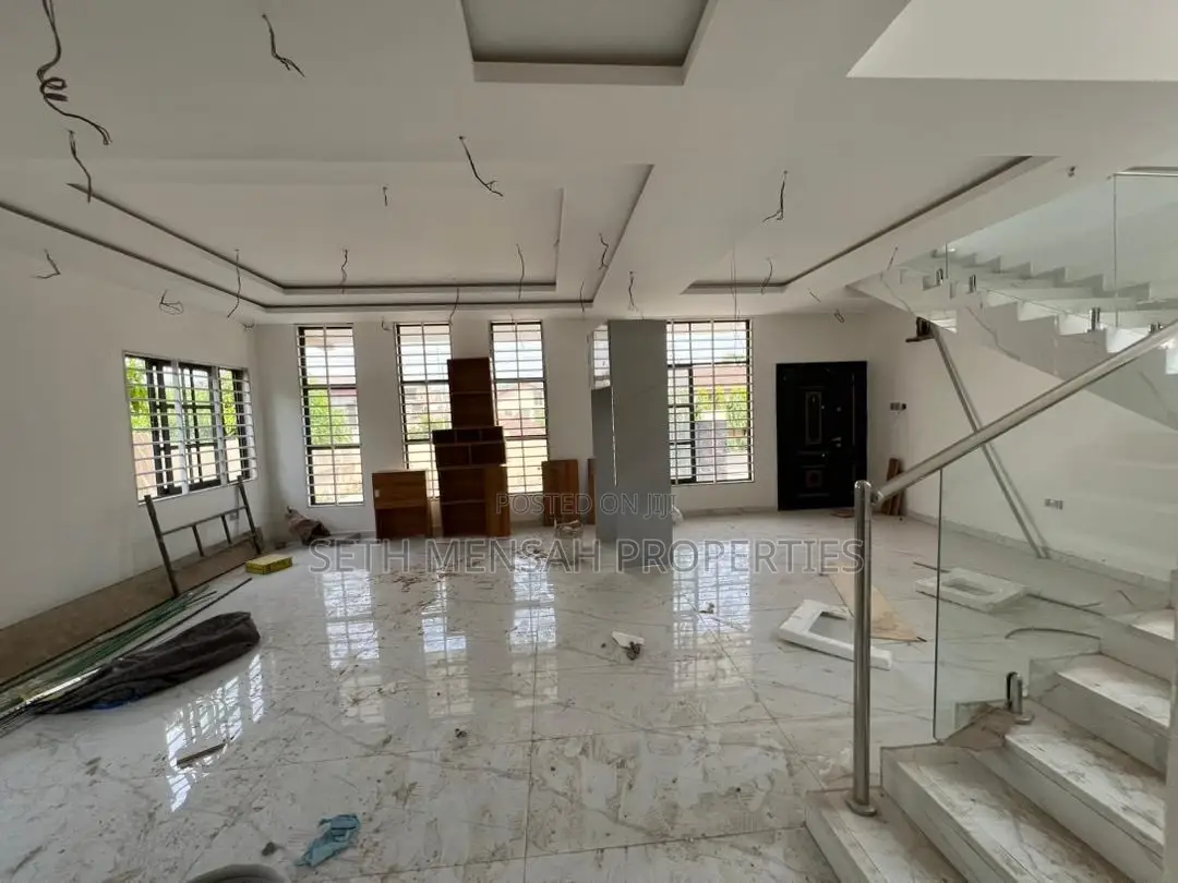 4bdrm House in Skm Property, West Legon for rent