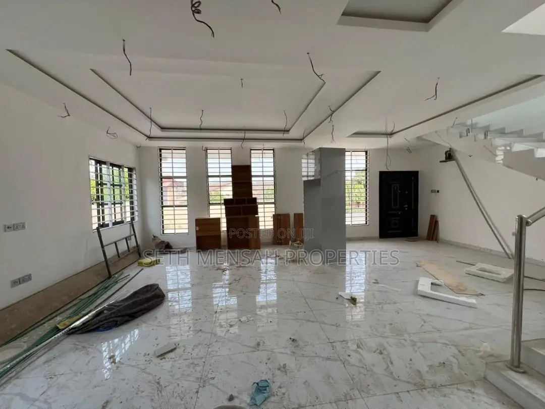 4bdrm House in Skm Property, West Legon for rent