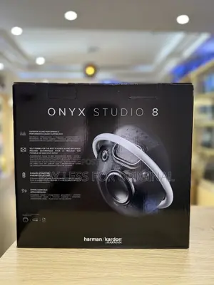 Onyx Studio 8