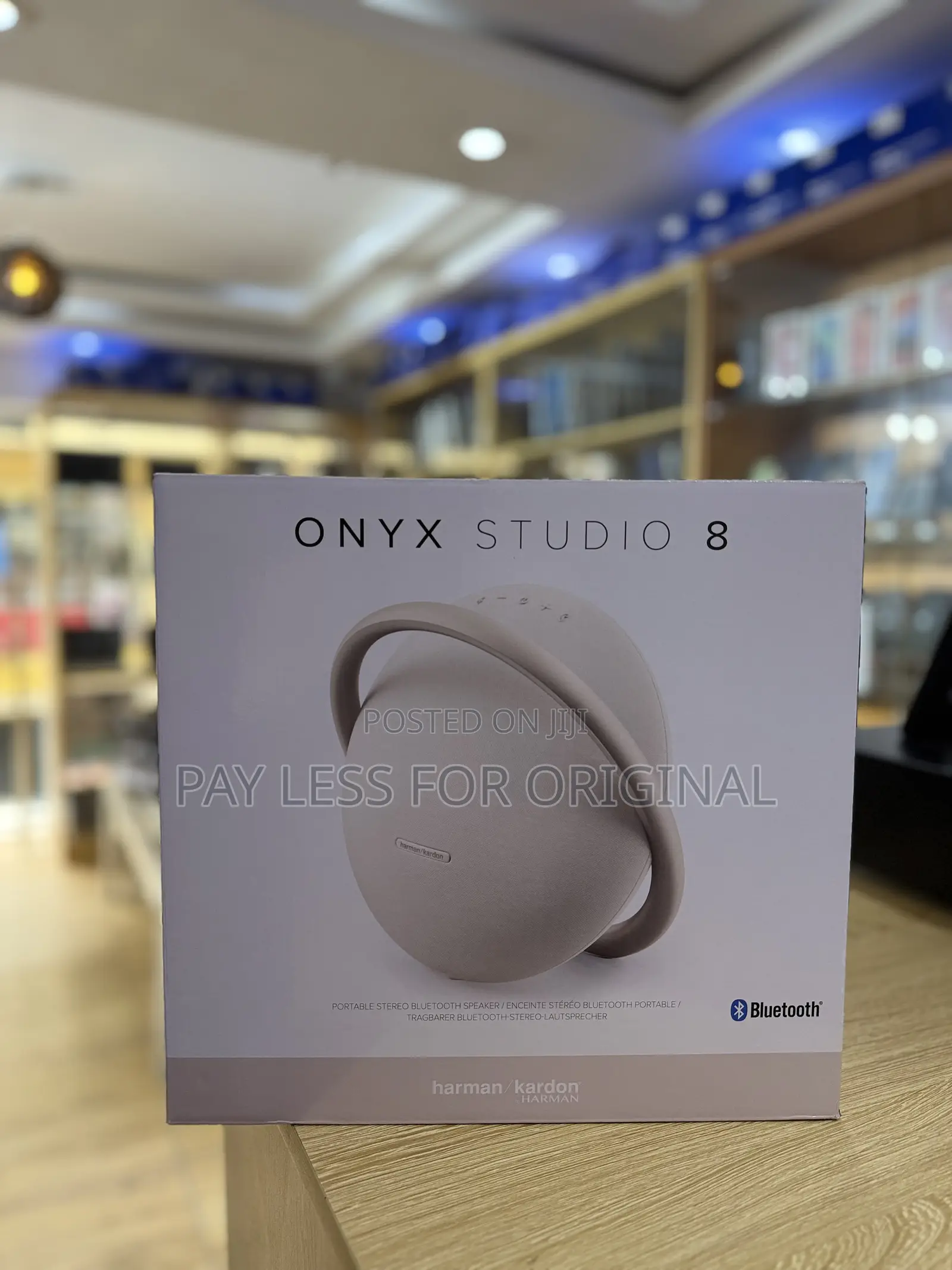 Onyx Studio 8