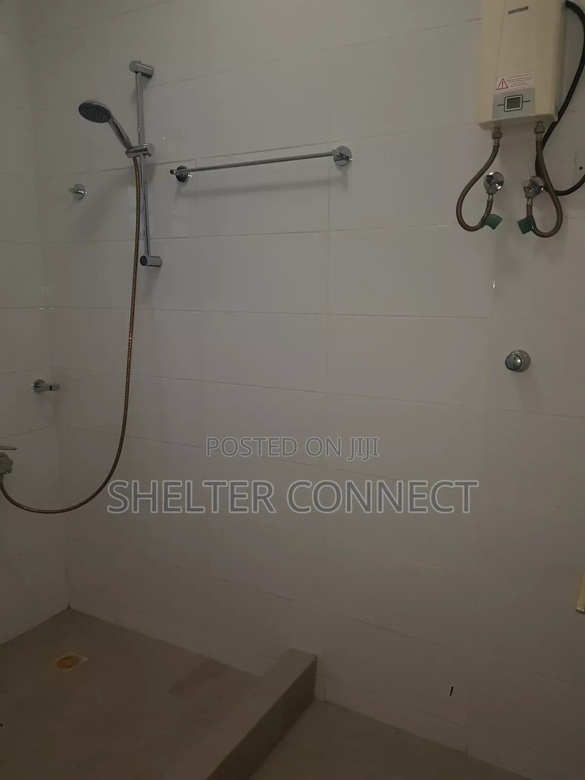 3bdrm Duplex in Oyarifa for sale