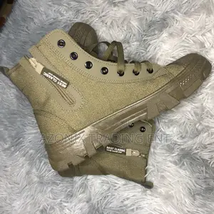 Top Grade Canvas Boots
