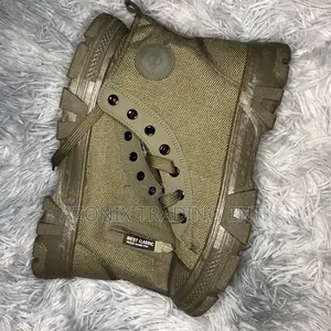 Top Grade Canvas Boots