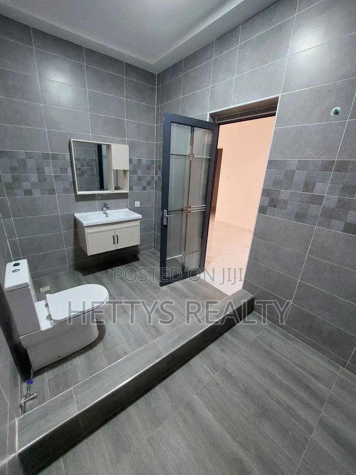 4bdrm House in Agbogba for sale