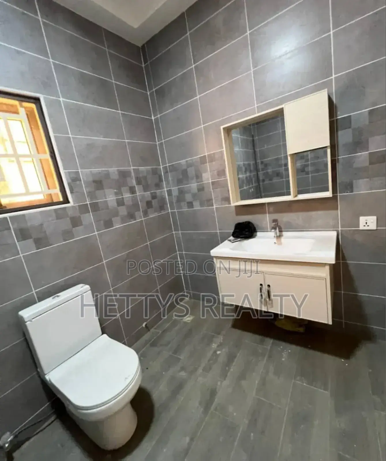 4bdrm House in Agbogba for sale