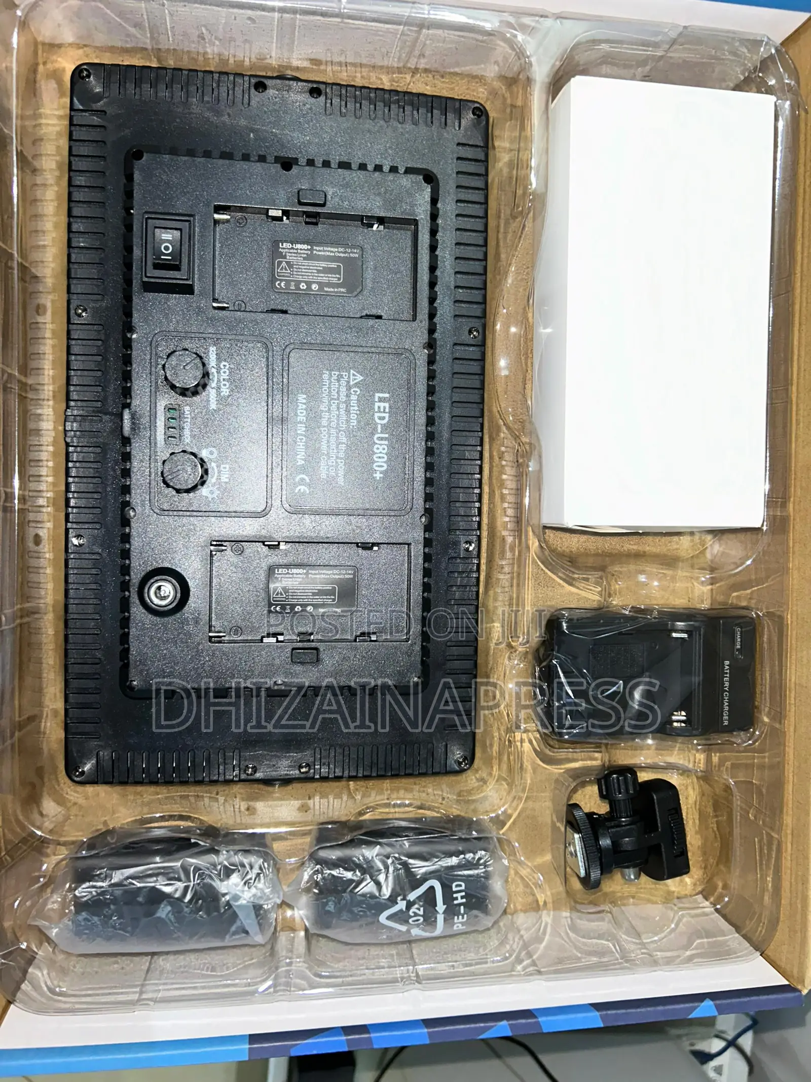Pro LED 800 Video Light With Stand