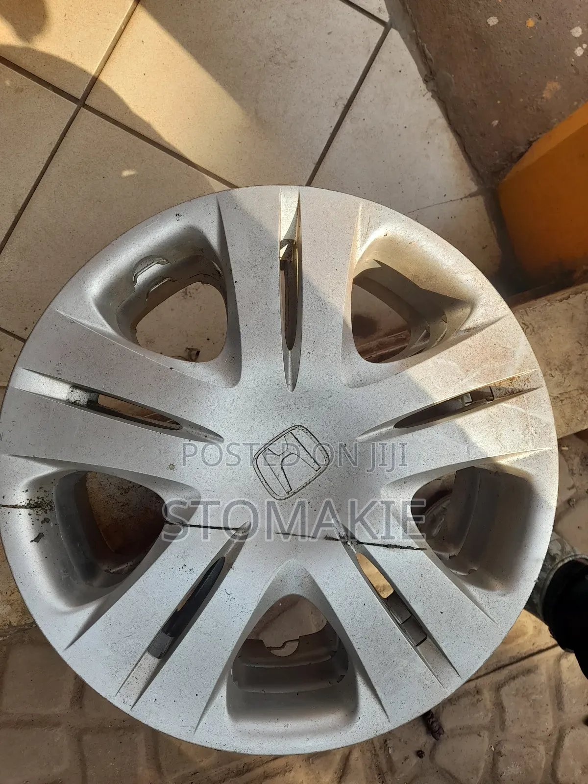 R15 Honda Wheel Cap Set