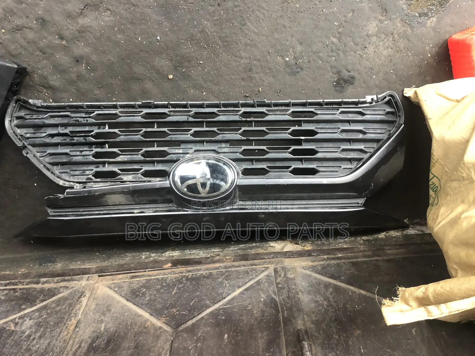 Toyota RAV4 Front Grills