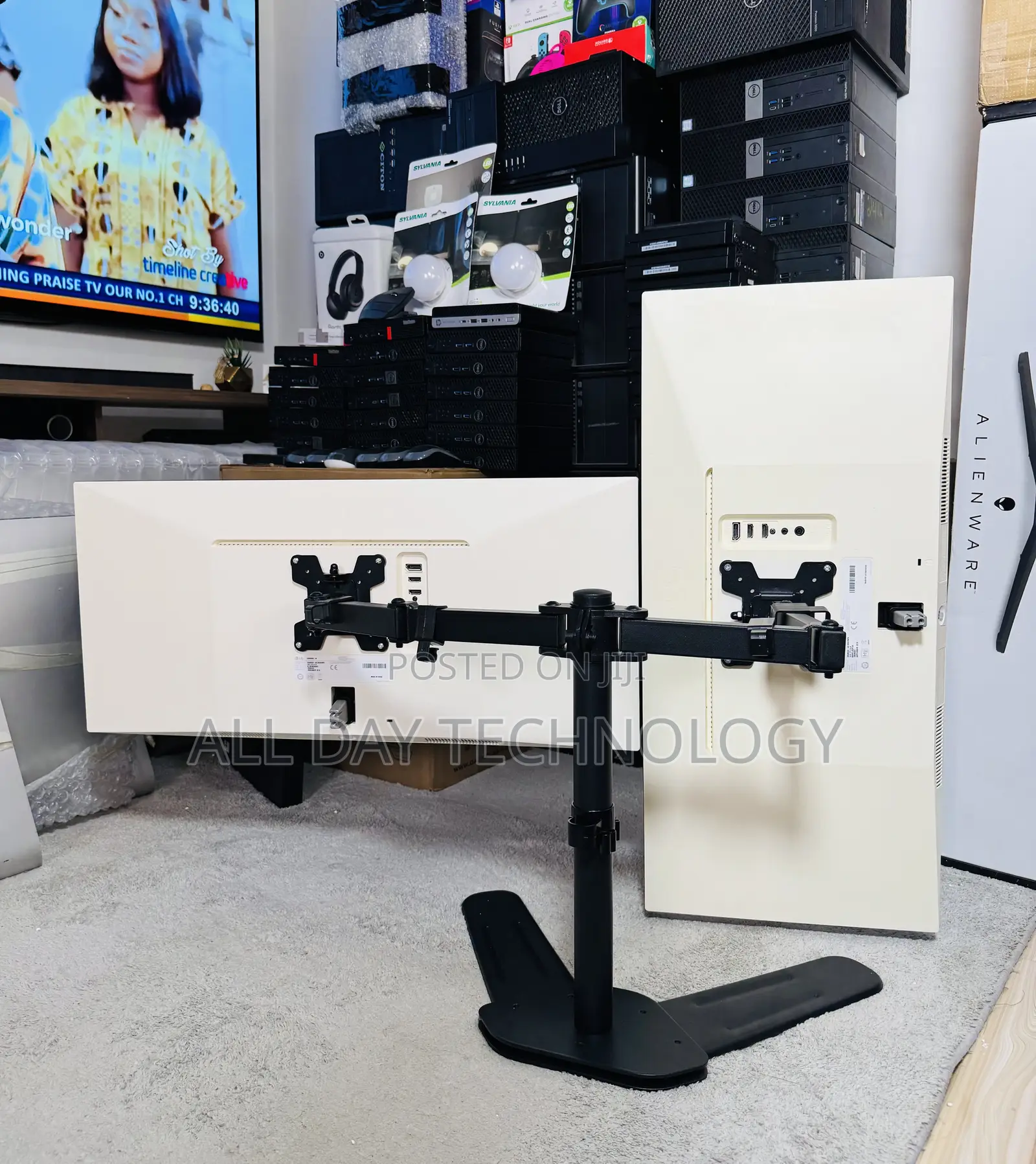 29” LG Ultra Wide IPS Dual Monitor ( 2560 X 1080 )