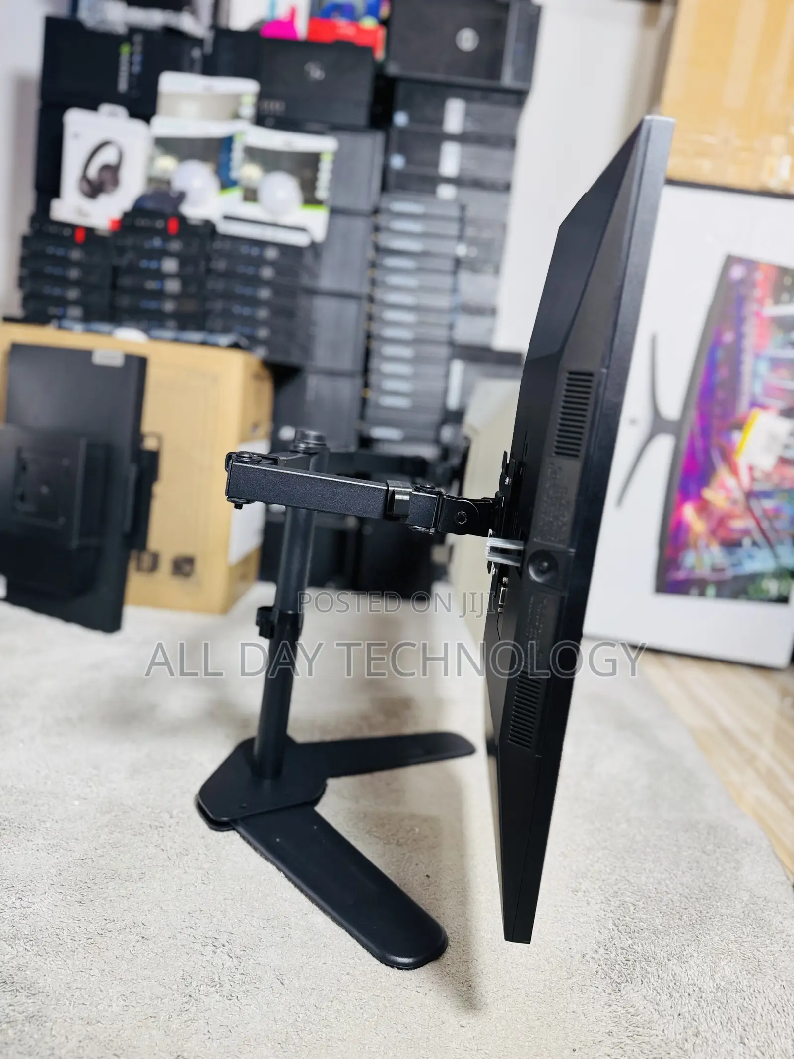 29” With 24” LG Dual Edgelss IPS Monitors ( 2560 X 1080 )
