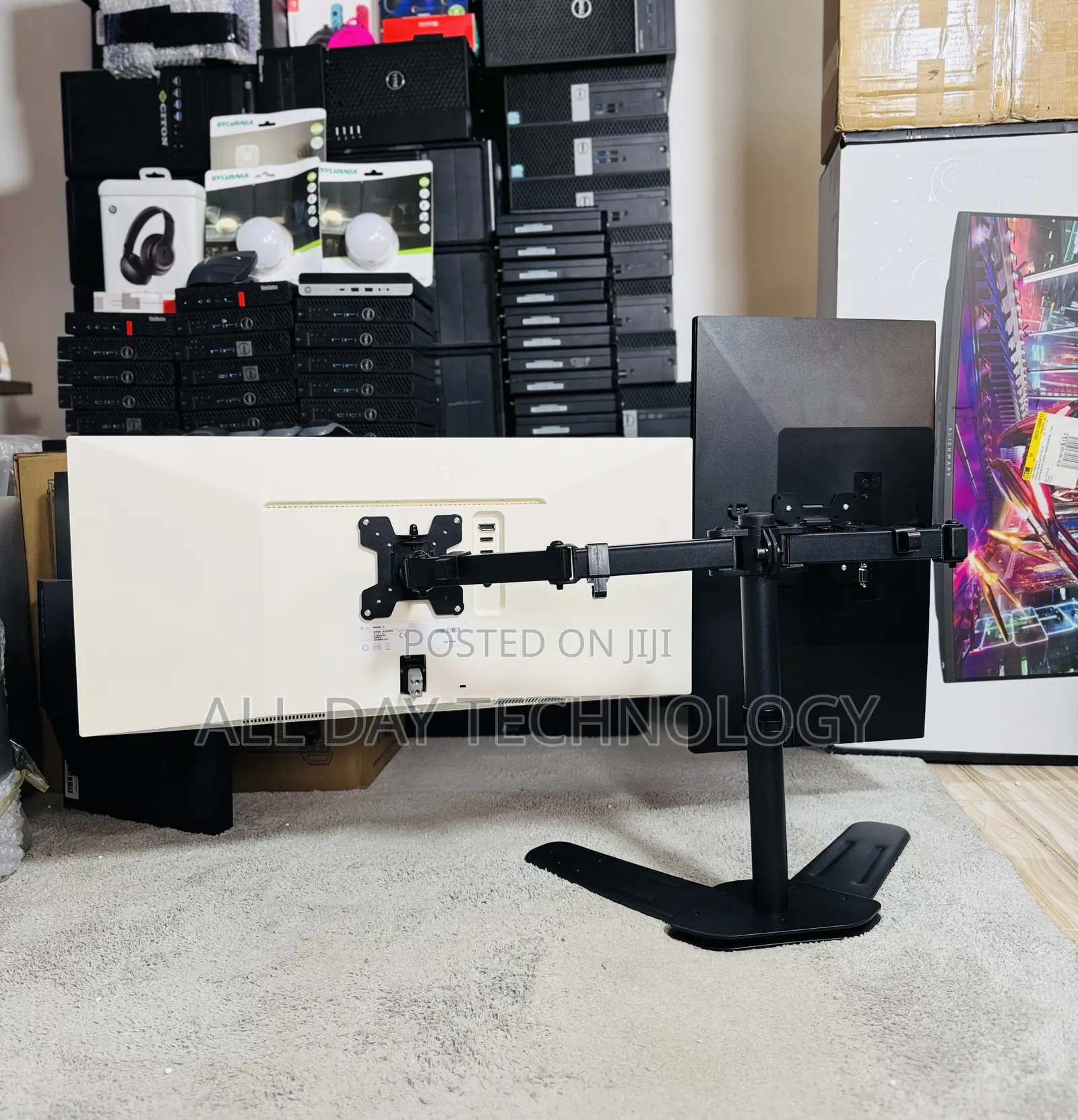 29” With 24” LG Dual Edgelss IPS Monitors ( 2560 X 1080 )