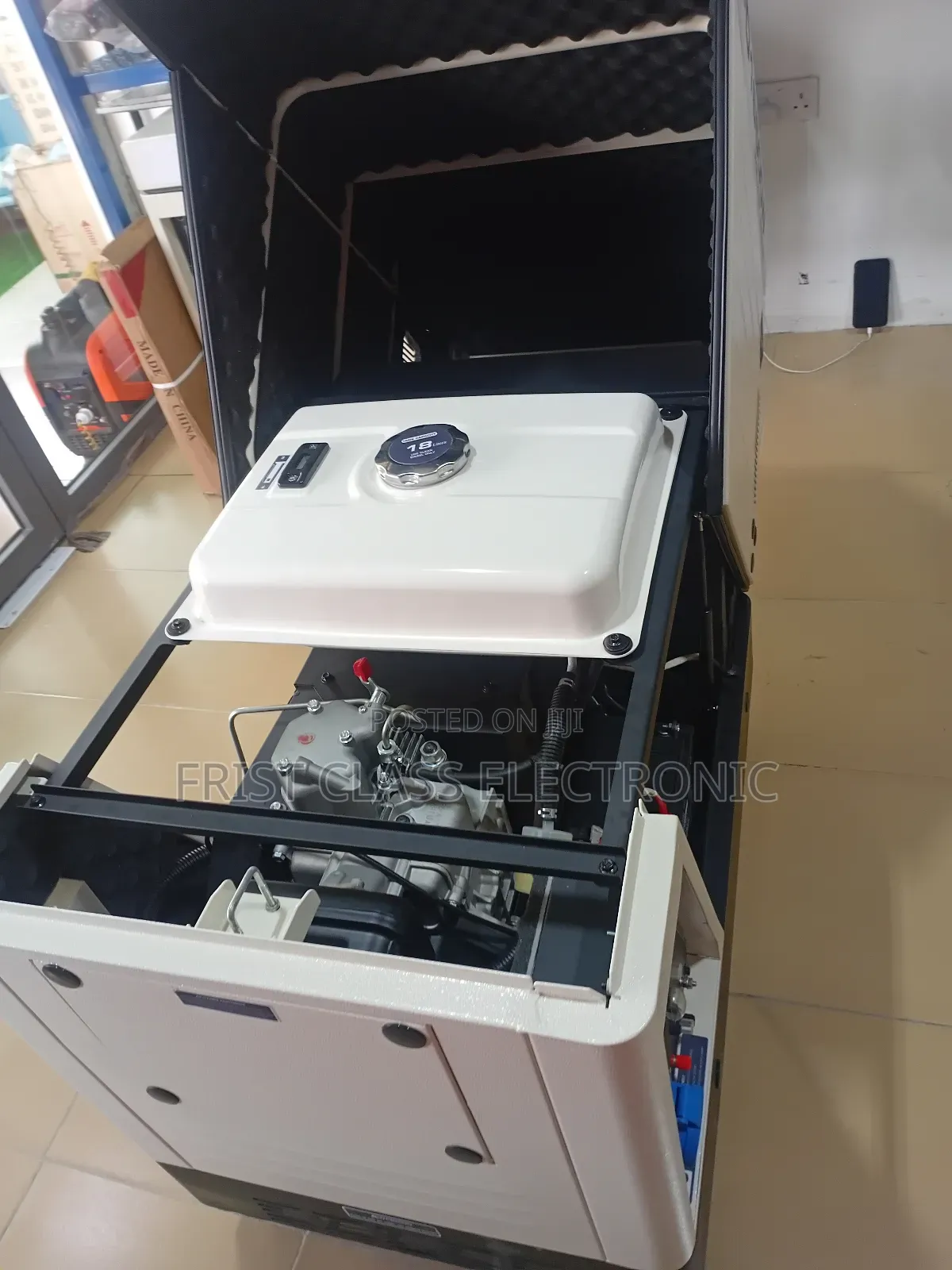 Classic and Outmoded Generator Perkins 16500wax Silent Disel