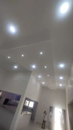 5bdrm House in Kg. Franco, Spintex for rent